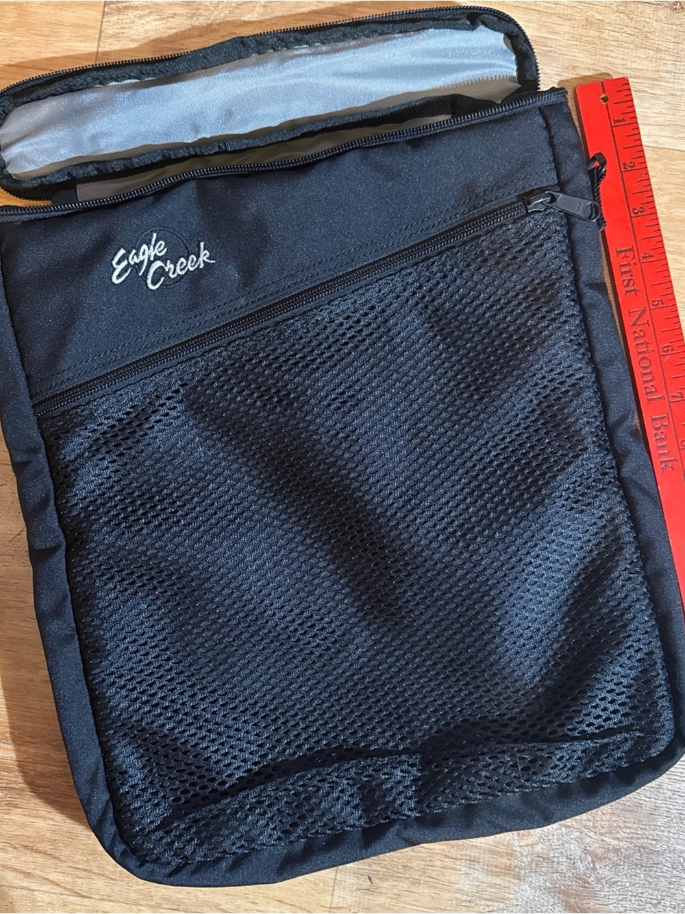 Eagle Creek Pack It Garment Folder Black Padded Travel Core Folder Safe Keep 14’